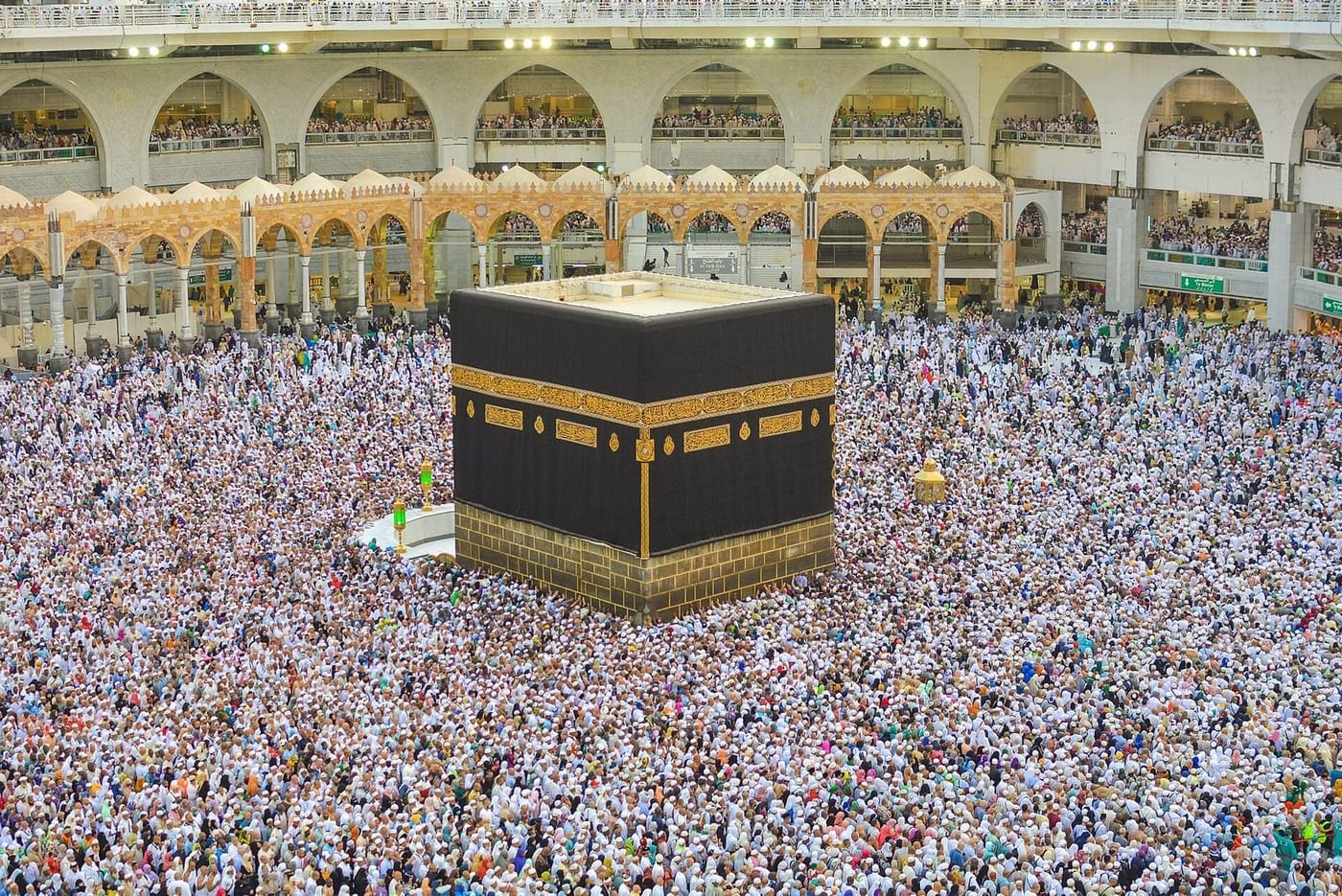 Umrah in April 2027